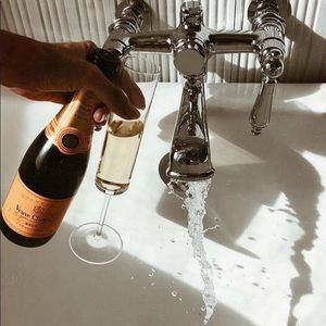 Meet your Posher, Ariele